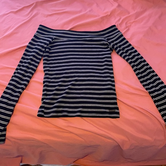 Hollister off the shoulder striped long sleeve - Picture 2 of 2
